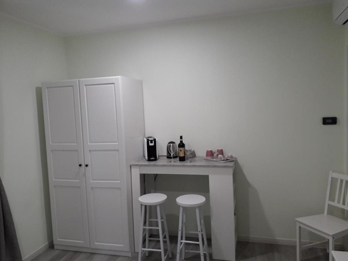 מלון מנדלו דל לאריו Casa Liberty מראה חיצוני תמונה