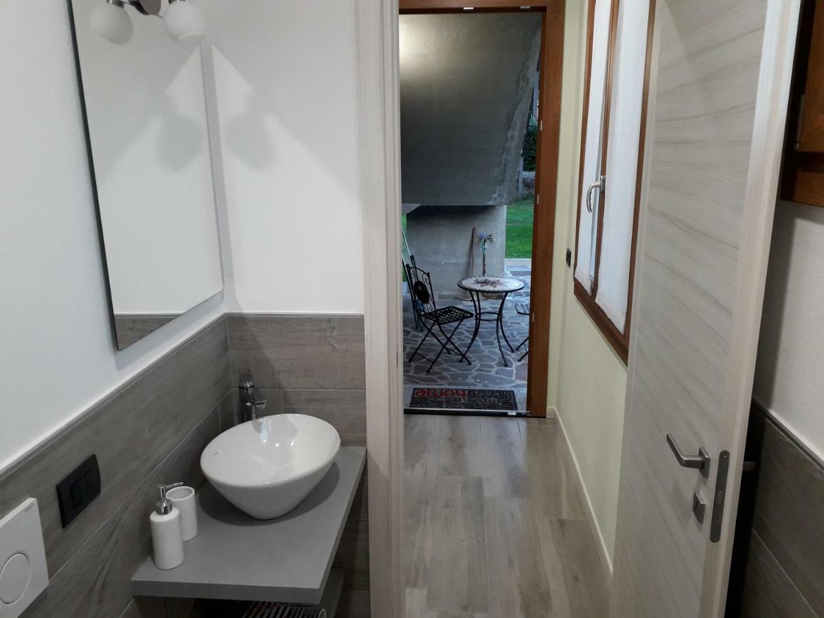 מלון מנדלו דל לאריו Casa Liberty מראה חיצוני תמונה